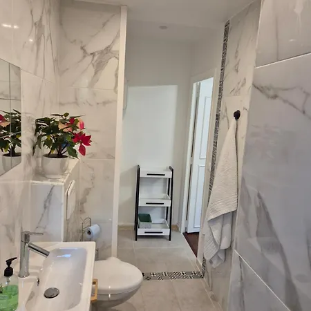 شقة Superbe F2 Renove Terrasse Fleurie *